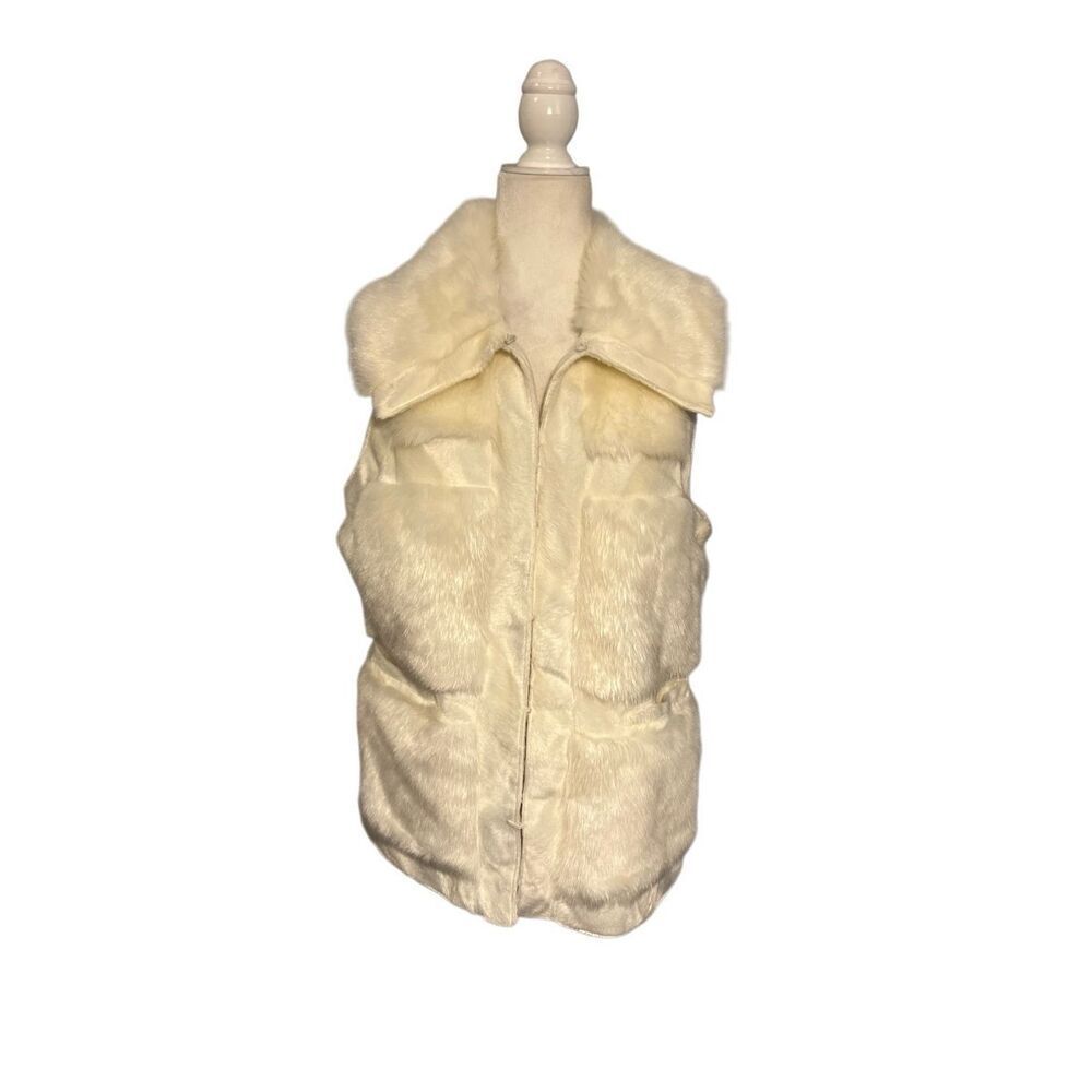 RLZ cream faux fur collared vest - M